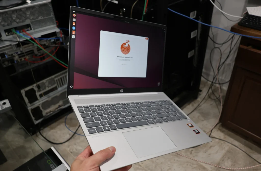 AMD Ryzen AI 5 340 Windows 11 vs. Ubuntu Linux Performance For Budget “Krackan Point” Laptops Review